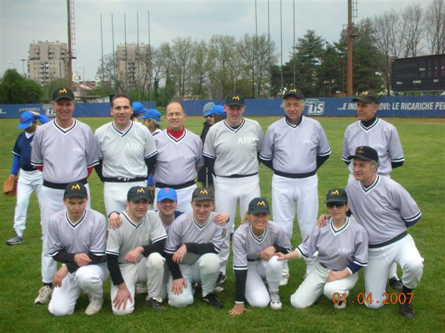 La squadra dei thunders ha corrotto il Leva? Eccolo li' che spicca in mezzo tuoni...